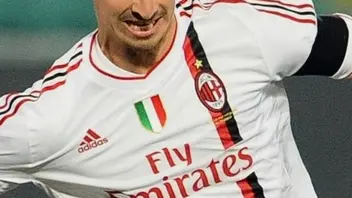 AC Milan Swedish forward Zlatan Ibrahimovic (R) vies for the ball with Palermo midfielder Josip Ilicic during thier Serie A soccer match at the Renzo Barbera stadium in Palermo, Italy, 3 March 2012. ANSA/ CIRO FUSCO