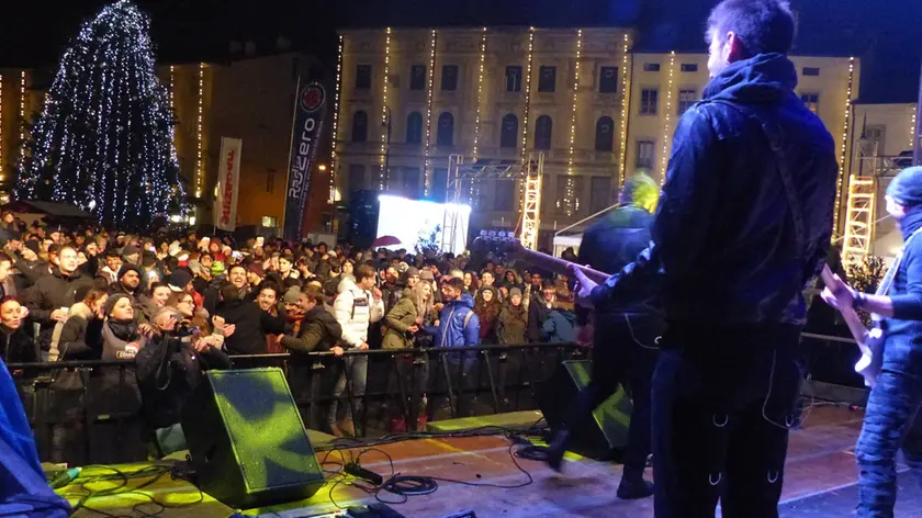 Bumbaca Gorizia 31_12_2017 Capodanno in Piazza Vittoria a GO © Fotografia di Pierluigi Bumbaca