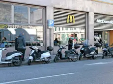 Silvano Trieste 2018-02-10 Piazza Goldoni, Sala Bingo e McDonald's sotto controllo dalla Polizia