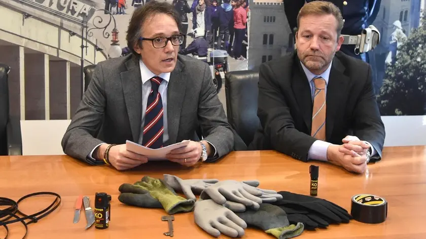 Lasorte Trieste 04/02/16 - Questura, Conferenza Stampa, Banda Furti Lituani