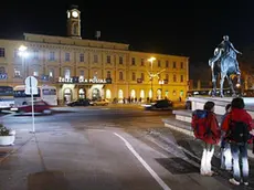 Un'immagine notturna della stazione ferroviaria di Lubiana (Foto Sterle)