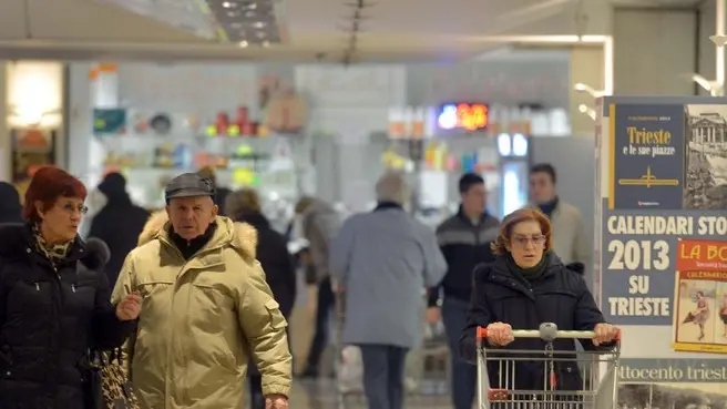 Foto Bruni 25.02.13 Centro Commerciale Il Giulia