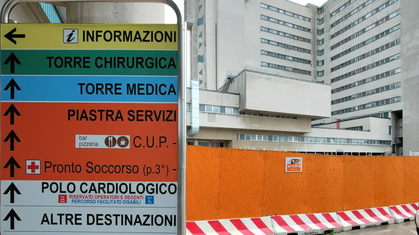 Lasorte Trieste 19/05/21 - Ospedale di Cattinara, Piazzale