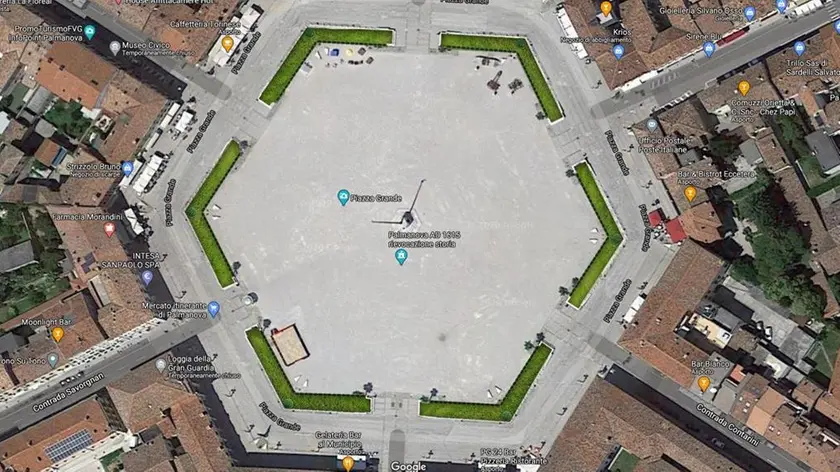 I disegni realizzati al computer: ecco come sarà trasformata la piazza simbolo della città stellata
