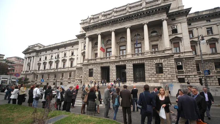 Allarme bomba vicino al Tribunale di Trieste