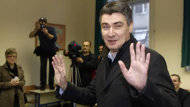 Foto LaPresse.estero.4 12 2011 .Elezioni in Croazia .Nella Foto Zoran Milanovic ..Opposition leader Zoran Milanovic reacts after casting his ballot at a polling station in Zagreb, Croatia, Sunday, Dec. 4, 2011. Croatians are voting in an election that is expected to unseat the conservative government ahead of the country's entry into the European Union.
