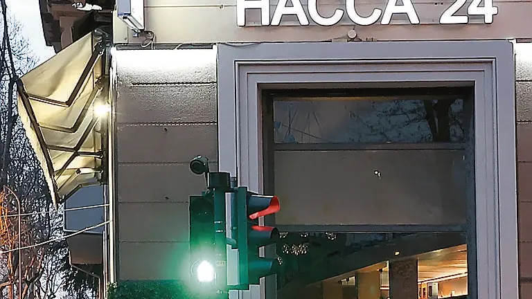 Il locale Hacca 24 fra via Fiamme Gialle e via Carli. Foto Lasorte