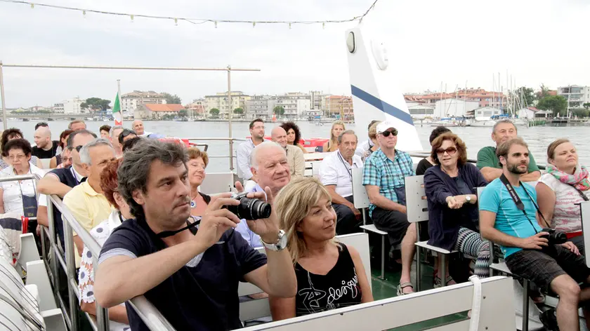 Spettatori a bordo della Nuova Cristina (Bonaventura)