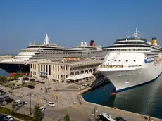 Silvano Trieste 18/07/2015 Le Navi Queen Victoria e Costa Mediterranea ormeggiate alla Marittima