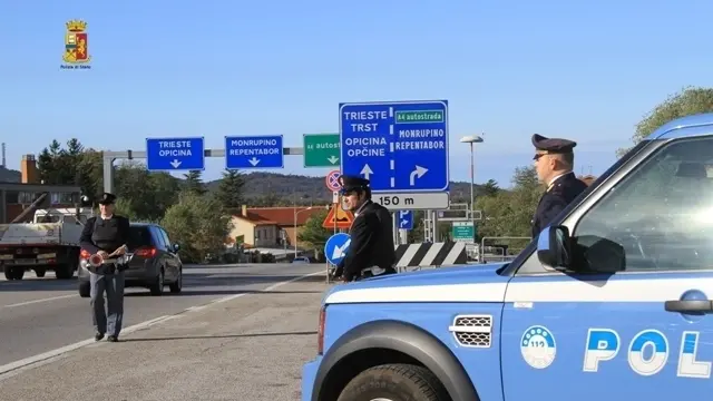 Un blocco della polizia a Fernetti