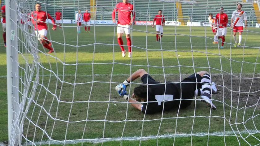 Lasorte Trieste 12/02/17 - Serie D, Triestina - Este, Fallo Rigore, Gol Franca 2 -0 ed Esultanza