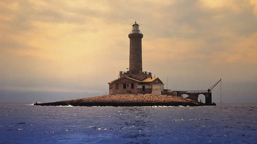 Il faro di Porer sulla punta meridionale della penisola istriana