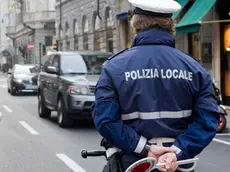 Polizia locale in azione nel traffico triestino