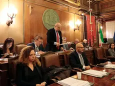 Silvano Trieste 2018-11-26 Consiglio Comunale, la Lega si alza e va a sedere vicino al M5S