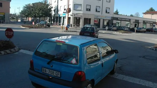 Bumbaca Gorizia 22/11/2007 Cormons, Incrocio v.le Friuli - Foto di Pierluigi Bumbaca