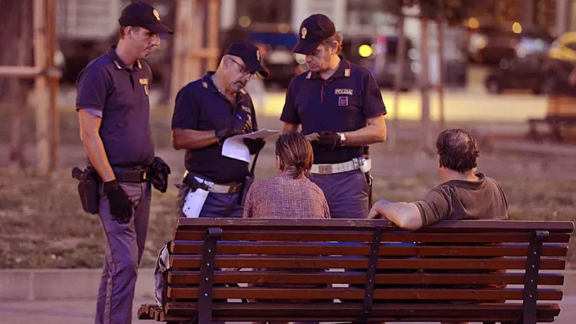 Foto BRUNI 24.08.2017 P.zza Libertà-controlli di Polizia