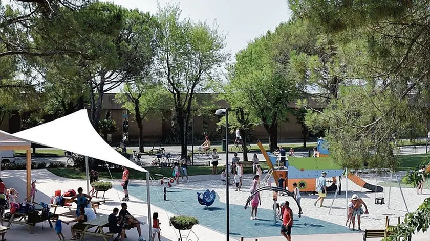 La nuova area giochi del parco delle Rose