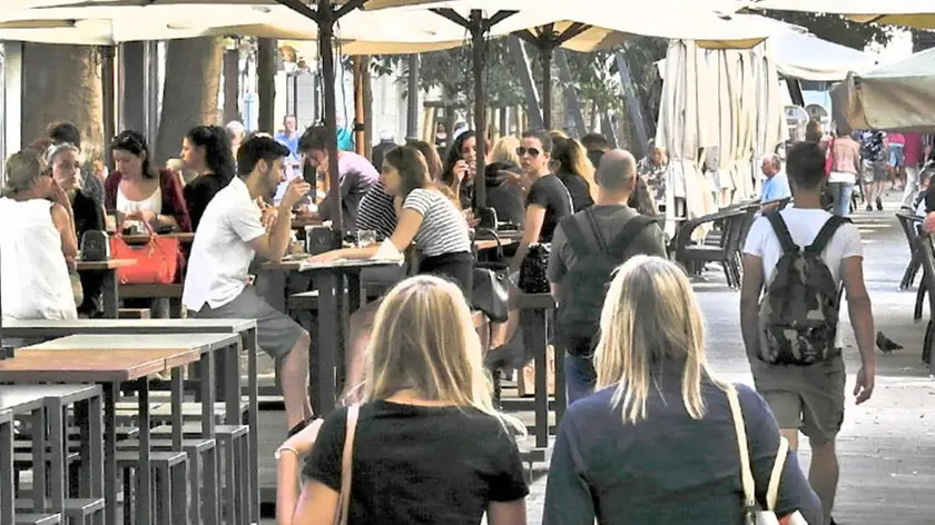 Lasorte Trieste 06/08/16 - Viale XX Settembre, Negozi