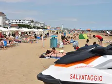 COLUCCI - DINO TOMMASELLA - JESOLO - LA SPIAGGIA FRONTE PIAZZA MAZZINI