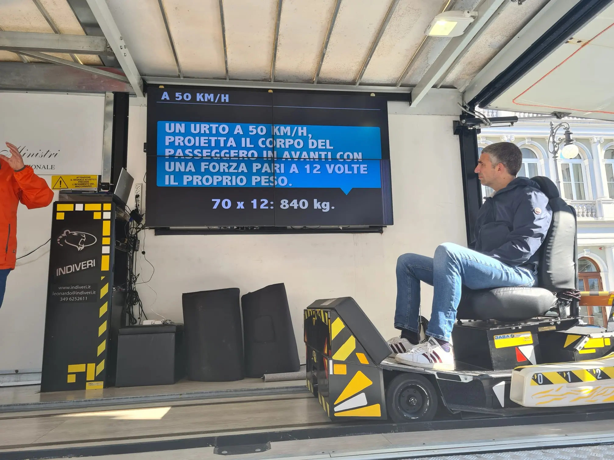 L’Automobile Club Trieste, in collaborazione con la Regione Friuli Venezia Giulia e con il Comune di Trieste, ha realizzato sabato 21 settembre la prima edizione dell’evento del “Trieste4SafetyFVG”, in piazza della Borsa fino alle 17. Diversi gli stand allestiti al fine di sensibilizzare la cittadinanza sulle tematiche della sicurezza stradale e la prevenzione degli incidenti. Una carrellata di foto diffuse dagli organizzatori o scattate dal nostro Francesco Bruni