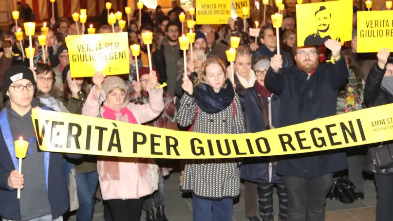 AGOSTINI AG.FOTOFILM TREVISO MANIFESTAZIONE PER GIULIO REGGENI IN P. DEI SIGNORI