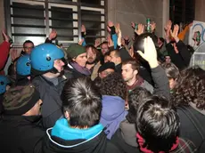 Lasorte Trieste 11/11/11 - Via Donota, manifestanti