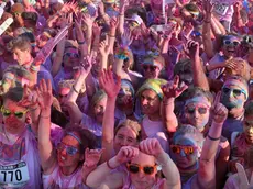 Un'immagine della Color Run dello scorso anno