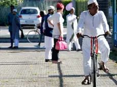 Un gruppo di stranieri alla festa di fine Ramadan (foto Bonaventura)