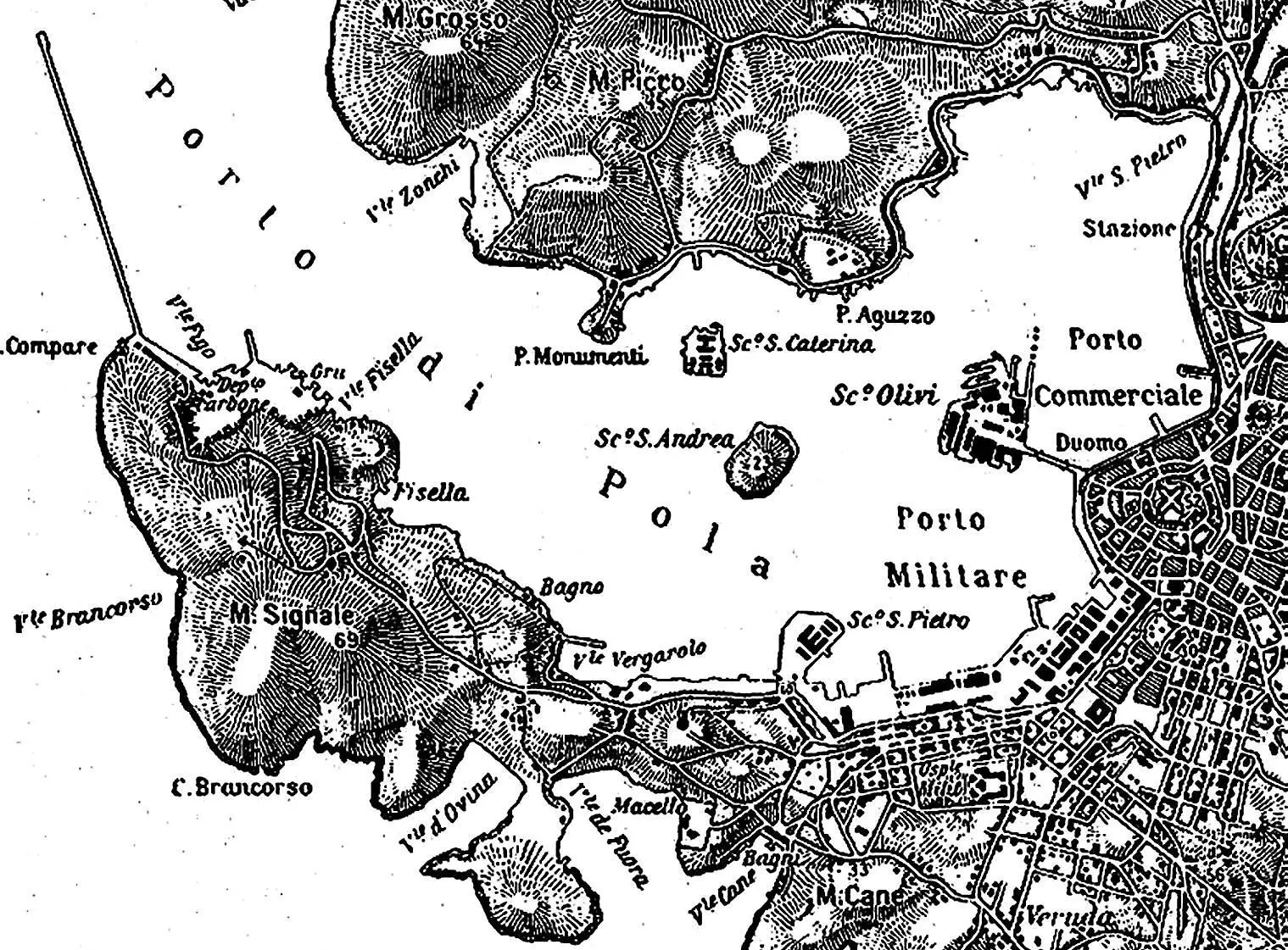 Una mappa d'inizio '900 del porto di Pola: la spiaggia di Vergarolla è ancora chiamata Vergarolo