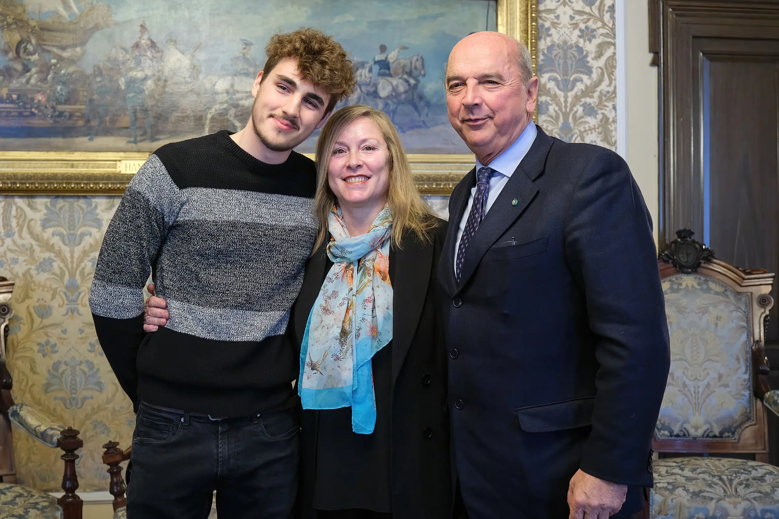 Silvano Trieste 2024-03-07 Salotto Azzurro, riconoscimento a Dora De Francesco, che grazie alla conoscenza delle manovre di primo soccorso, ha salvato la vita a un'anziana signora che stava soffocando ph Massimo Silvano