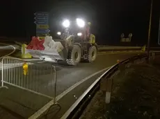 Le procedura di chiusura della strada davanti all'aeroporto (Bonaventura)