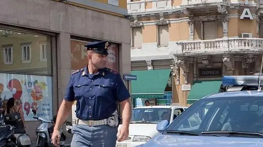 Silvano Trieste 18/08/2009 Piazza Goldoni, la Polizia interviene