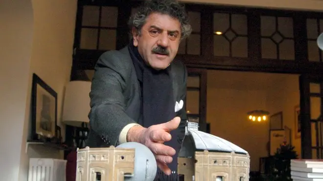 BRUNI TRIESTE 05 01 06 SPACCATO PROGETTO GASOMETRO-prof:FRAZIANO