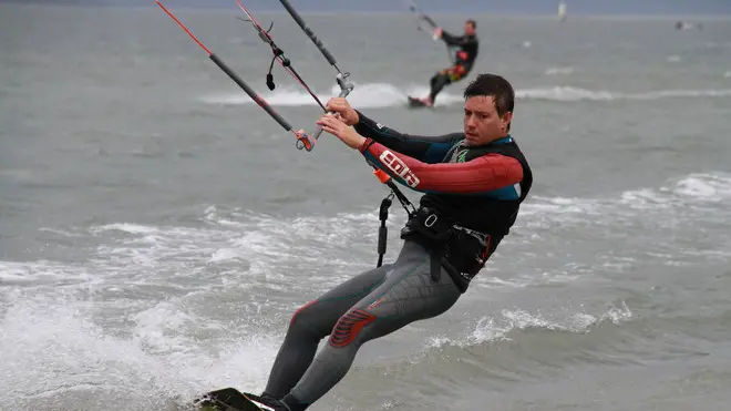 Bonaventura Monfalcone-09.11.2013 Kite-surfer-Grado pineta-foto di Katia Bonaventura