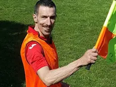 Andrea Zorzon, 46 anni, durante una partita di calcio