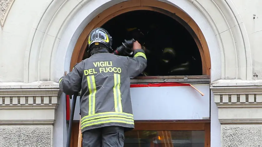 Lasorte Trieste 06/02/17 - Via Settefontane, Officina, Vigili del Fuoco