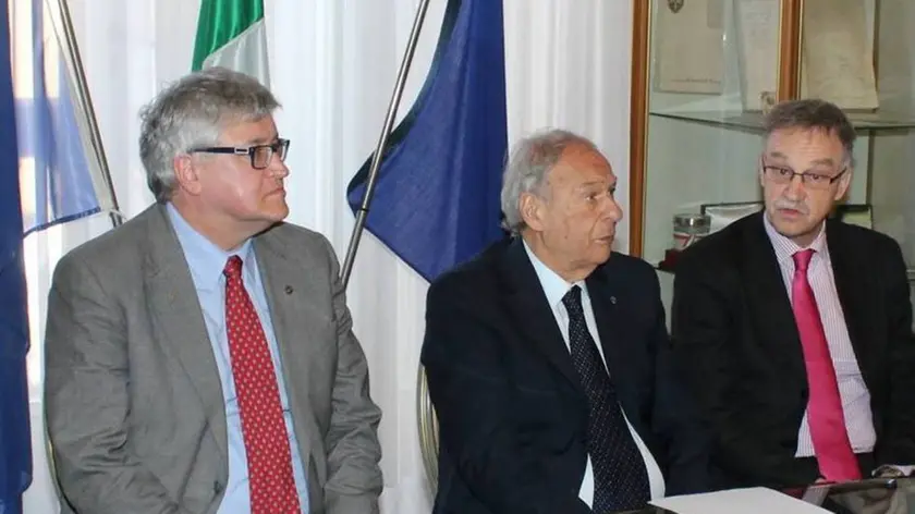 Alberto Felice Da Toni, il sindaco Romoli e Maurizio Fermeglia (Bumbaca)