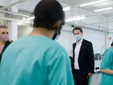 Il cancelliere Kurtz in visita allo stabilimento di Hygiene Austria