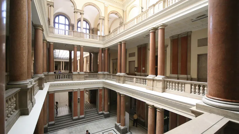 L'interno del tribunale di Trieste