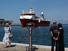 L'arrivo della Laura Bassi. Foto Lasorte