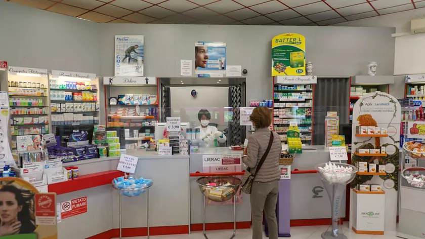 Una farmacia comunale goriziana in uno scatto di Pierluigi Bumbaca