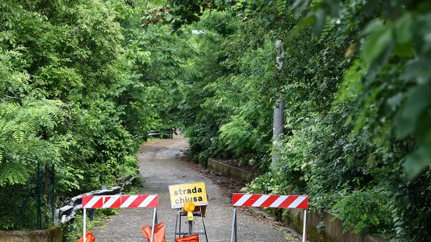 La chiusura della strada (Lasorte)