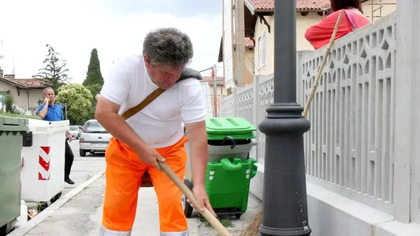 Lucio Morsolin al lavoro a Panzano dove lo conoscevano tutti