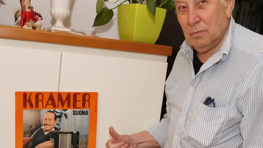 Il musicista e collezionista Gianni Mantovani, 83 anni Foto Bumbaca