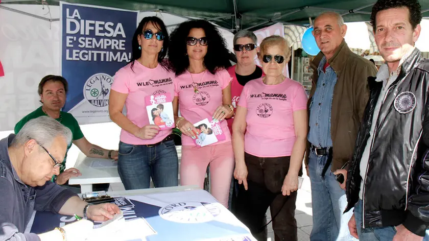 Bonaventura Monfalcone-07.05.2016 Raccolta firme-Lega Nord-Monfalcone-foto di Katia Bonaventura