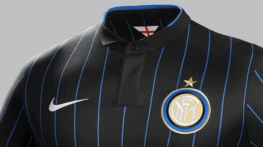 La nuova maglia dell'Inter per il campionato 2014-2015. ANSA - UFFICIO STAMPA +++ EDITORIAL USE ONLY +++ NO SALES +++