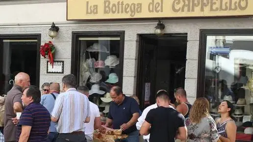 Bumbaca Gorizia 2018-06-26 50 anni negozio cappelli via Rastello - © fotografia di Ilaria Tassini