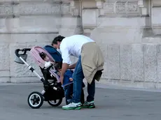 Silvano Trieste 2020-05-09 Genitori e bambini a passeggio