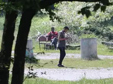 Migranti all’interno dell’ex ostello scout di Campo Sacro Foto Lasorte