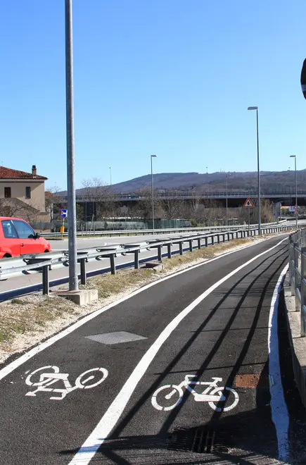 Lasorte Trieste 04/03/13 - Muggia, Ciclabile Parenzana, Cartello Coperto